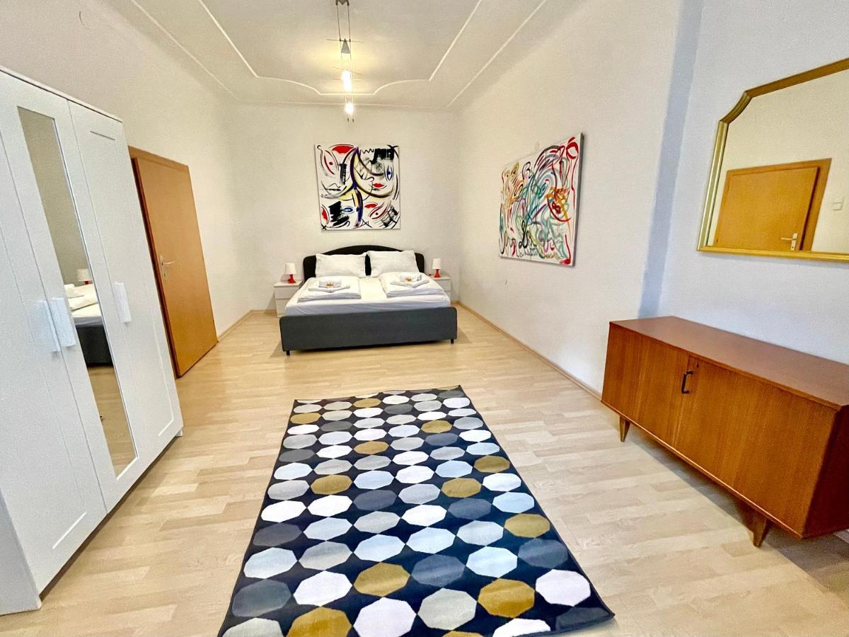 Apartment Zum Schlossberg - Top 1 Self Check-In กราซ ภายนอก รูปภาพ
