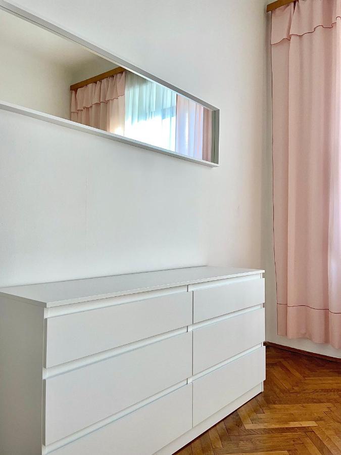 Apartment Zum Schlossberg - Top 1 Self Check-In กราซ ภายนอก รูปภาพ